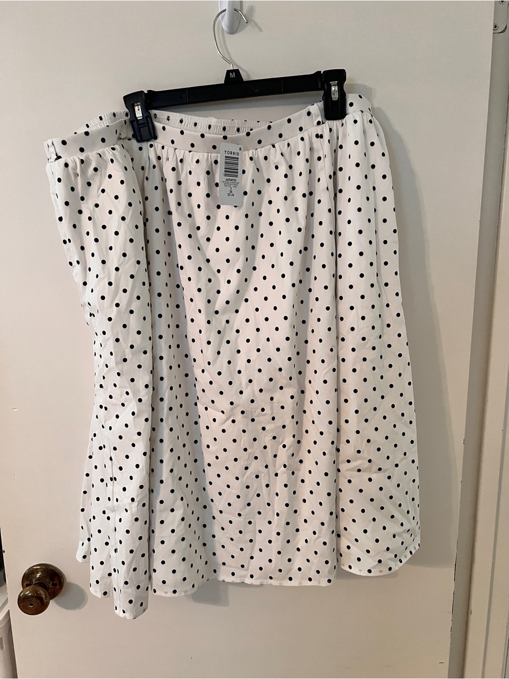 torrid White Midi Skirt with Black Polka Dots